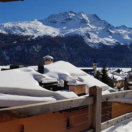 Chesa Bellaval, Haus La Vuolp 2 1 2 Zimmerwohnung Apartamento Silvaplana