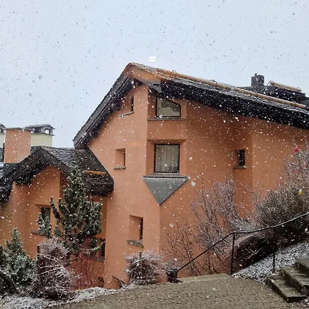 Apartamento Chesa Bellaval, Haus La Vuolp 2 1 2 Zimmerwohnung *