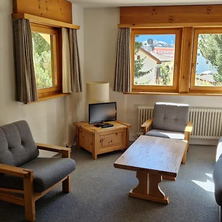 Chesa Bellaval, Haus La Vuolp 2 1 2 Zimmerwohnung Apartament