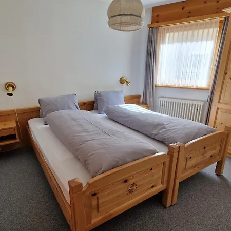 Chesa Bellaval, Haus La Vuolp 2 1 2 Zimmerwohnung Apartament *